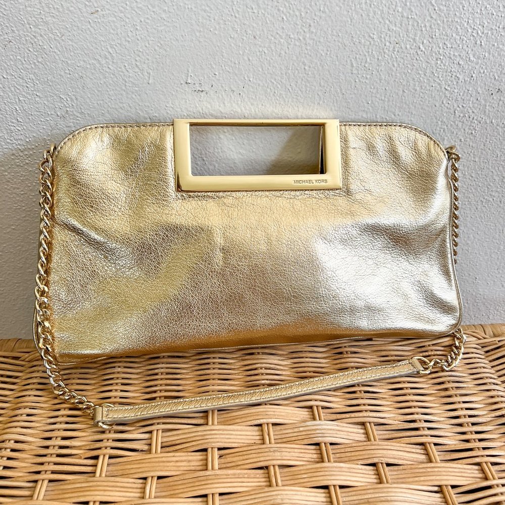 MICHAEL Michael Kors: Berkley Clutch Pale Gold